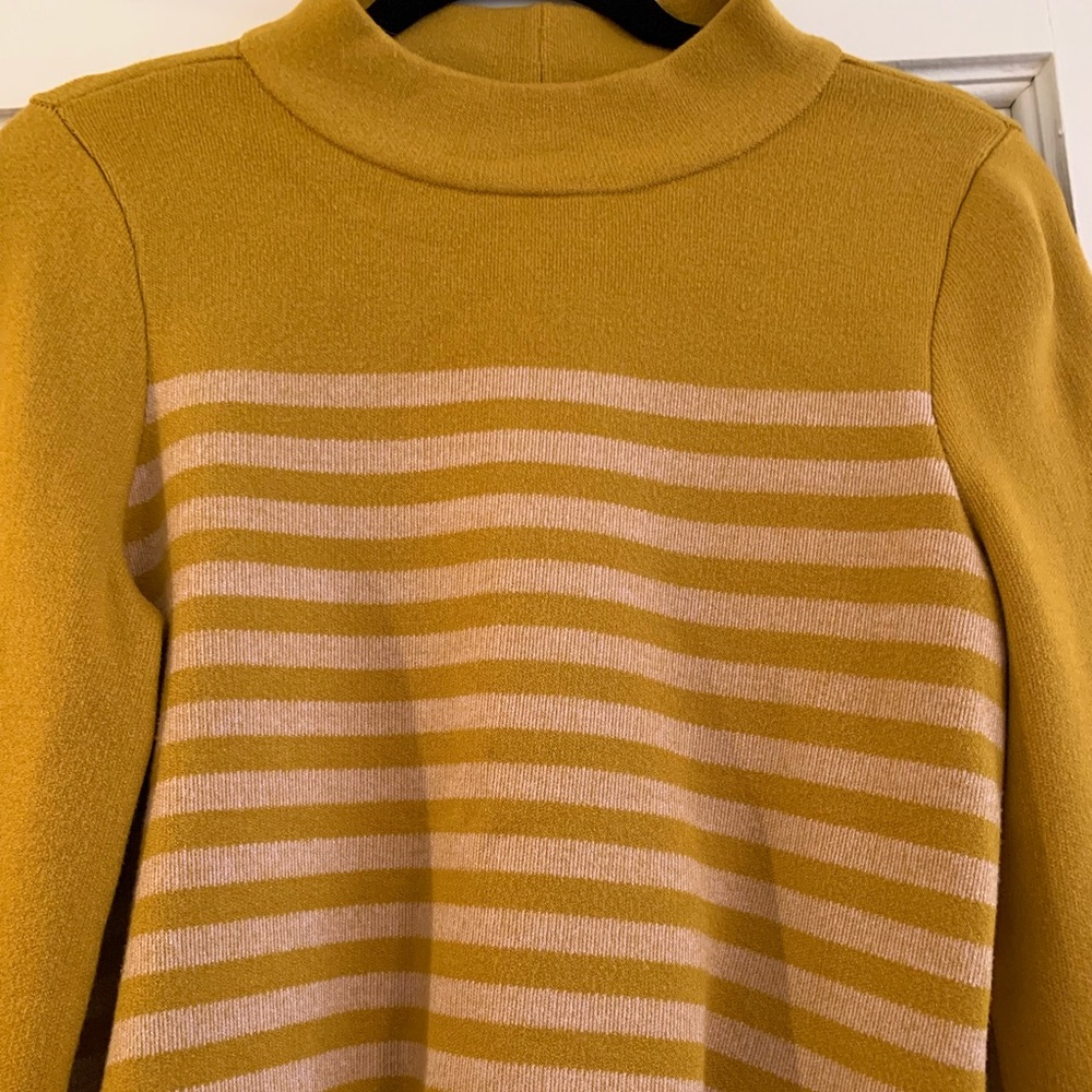 Moth (Anthropologie) Cropped Mustard Sweater - Picture 3 of 3